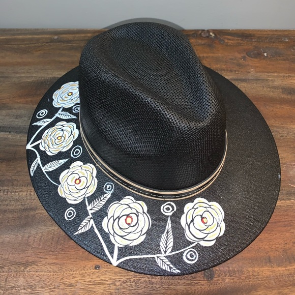 Women’s Hand Painted Mexican Sombrero Hat - Picture 8 of 13